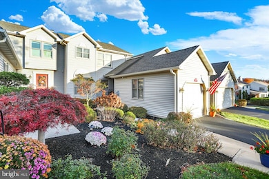 1402 Red Maple Ct, New Cumberland, PA 17070 - photo 4