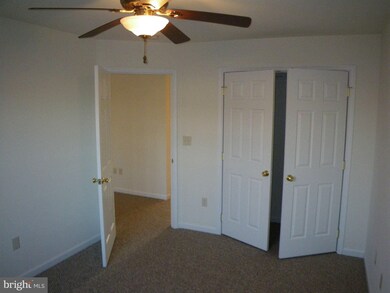 2711 Roosevelt Dr, Chambersburg, PA 17201 - photo 5
