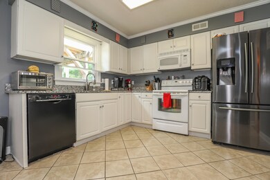 107 Kingsmill Ct, Jacksonville, NC 28546 - photo 7