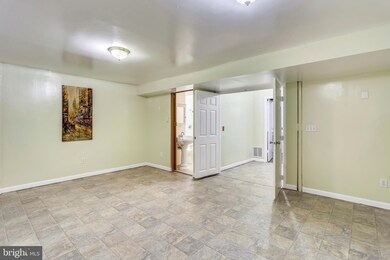 18510 Split Rock Ln, Germantown, MD 20874 - photo 7