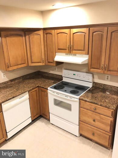 18735 Summer Oak Ct, Germantown, MD 20874 - photo 6