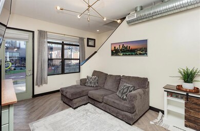 400 E Locust St unit 102, Des Moines, IA 50309 - photo 5