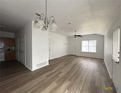 2806 Ashley Dr unit 2808, Copperas Cove, TX 76522 - photo 4