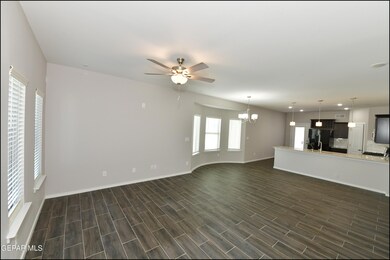 544 Cedarwood Dr, El Paso, TX 79928 - photo 5