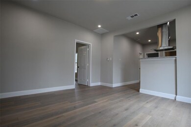 1014 W Crawford St, Denison, TX 75020 - photo 7