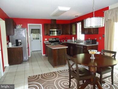 34444 Harry Byrd Hwy, Round Hill, VA 20141 - photo 4