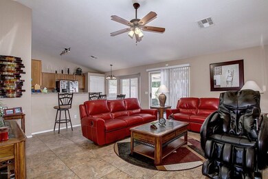 03 - Living Room