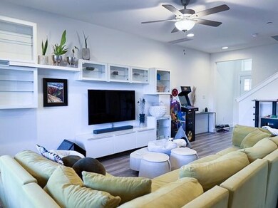 1805 Roseburg Dr unit 31, Austin, TX 78754 - photo 2