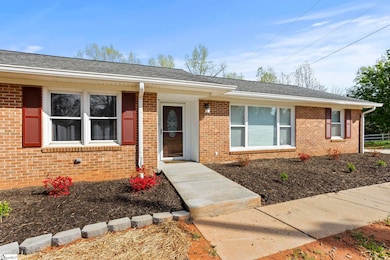 2442 Fews Bridge Rd, Greer, SC 29651 - photo 4