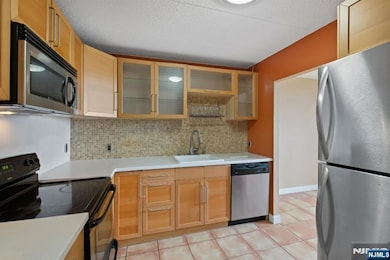 170 Lafayette Ave unit 8A, Passaic, NJ 07055 - photo 7
