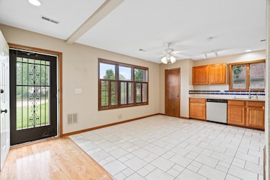 2002 Chapel Hill Rd, Columbia, MO r05