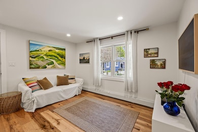 3-web-or-mls-30-bangs-st-unit-b