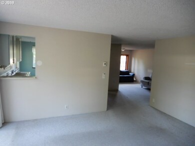 815 N van Duyn St, Eugene, OR 97401 - photo 5