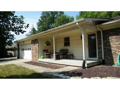 922 Buds Ct, Franklin, IN 46131 - photo 2