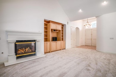 10637 N Lochmoor Ln, Fresno, CA 93730 - photo 4