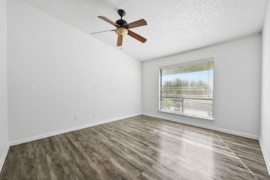 1705 Crossing Place unit 112, Austin, TX 78741 - photo 7