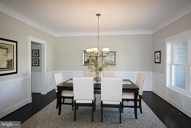 9220 Old Burke Lake Rd, Burke, VA 22015 - photo 5