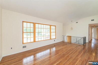 11 Kimberly Place, Wayne, NJ 07470 - photo 5