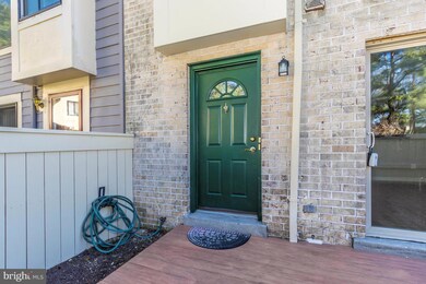 9425 Gentle Cir, Montgomery Village, MD 20886 - photo 5