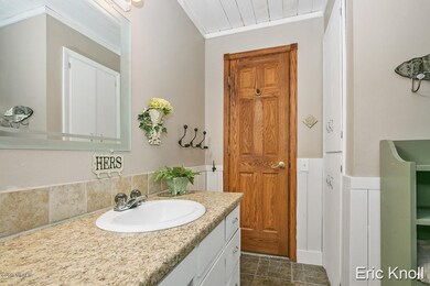 9978 Byron Center Ave SW, Byron Center, MI 49315 - photo 7