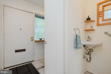 19 Penny Ln, Baltimore, MD 21209 - photo 2