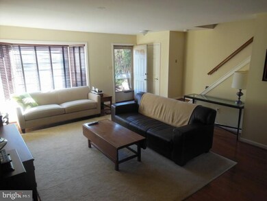 3918 Gatehouse Ln, Skippack, PA 19474 - photo 6