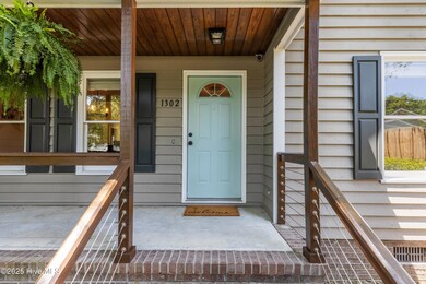 1302 Grove Point Rd, Wilmington, NC 28409 - photo 7