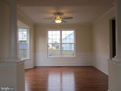 8648 Queensway Ct, White Plains, MD 20695 - photo 5