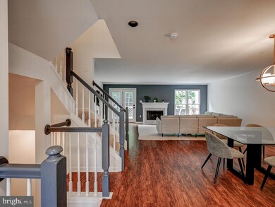 11932 Thurloe Dr, Lutherville Timonium, MD 21093 - photo 6