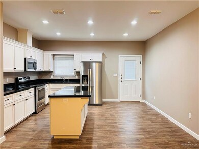 1808 Taft St unit 4, Weslaco, TX 78599 - photo 4