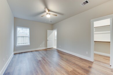1428 W 34th 1 2 St, Houston, TX 77018 - photo 6