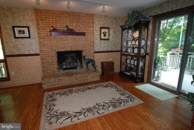 5713 Etzler Rd, Frederick, MD 21702 - photo 7