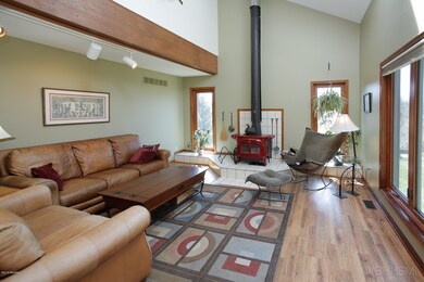 5118 s 4th-105