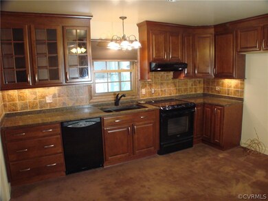 Notice the under cabinet lighting.