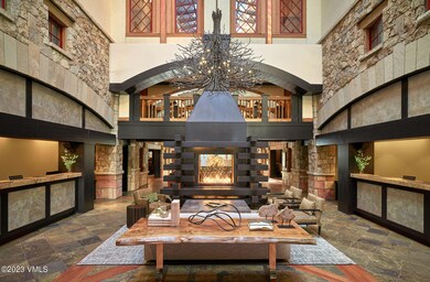 WEB_LOWRES_timbers_sebastian_lobby_70528