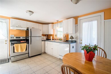 74 Vanderbilt Rd, Warwick, RI 02886 - photo 7