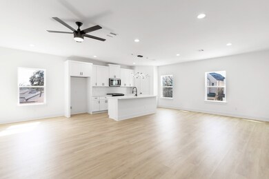 4114 Castor St unit B, Houston, TX 77022 - photo 3