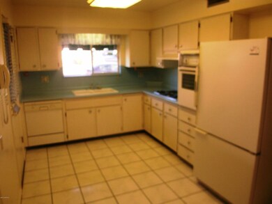 10133 W Ironwood Dr, Sun City, AZ 85351 - photo 3