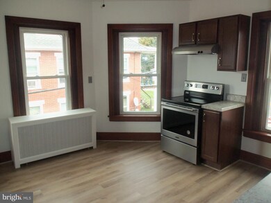 114 E Maple St, Palmyra, PA 17078 - photo 7