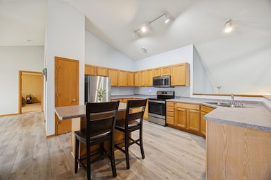 15356 Floret Way, Apple Valley, MN 55124 - photo 7