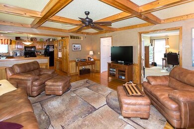 8335 Acuff Ln, Lenexa, KS 66215 - photo 7