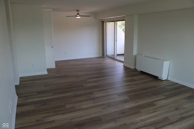 40 North on Meridian unit 5J, Indianapolis, IN 46208 - photo 2