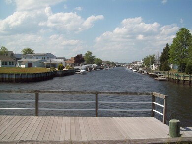 25 N Commodore Dr, Little Egg Harbor Township, NJ 08087 - photo 3