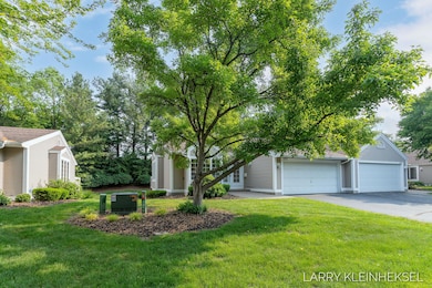 3-web-or-mls-569-appletree-dr