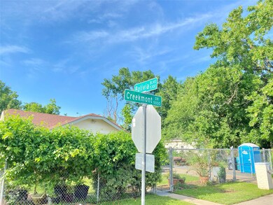 5101 Creekmont Dr, Houston, TX 77091 - photo 6