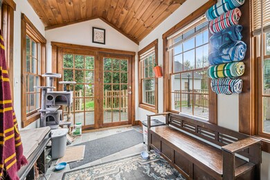 Entry/mudroom