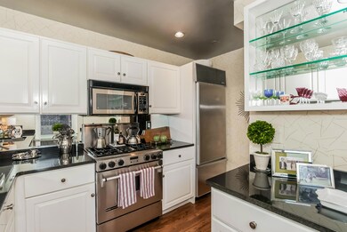 25 W Elm St unit 67, Greenwich, CT 06830 - photo 7