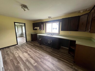 NEW KITCHEN