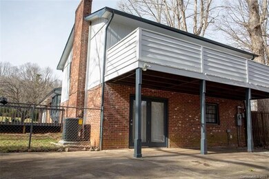 3300 Windsor Place unit 46, Statesville, NC 28625 - photo 4