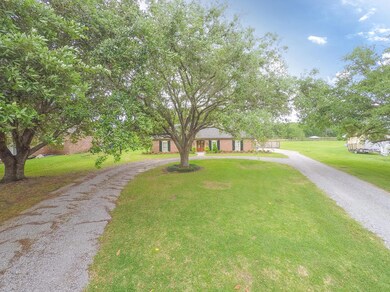 37_Outside Front Aerial